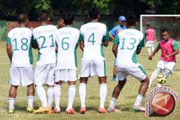 PS TNI Bekuk Persela 4-2