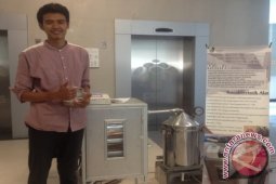 Mahasiswa Surabaya Kembangkan Pengering Kerupuk untuk UKM