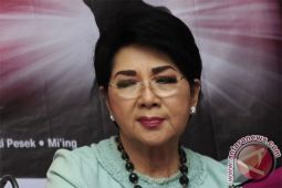 Biodata Titiek Puspa: sosok seniman multitalenta