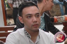 Polda Metro bekuk aktor Sandy Tumiwa