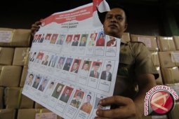 127 Surat Suara di KPUD Tanjabbar  Rusak