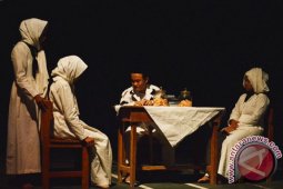 Pentas Teater Ayahku Pulang