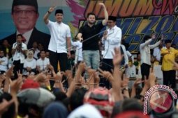 Ribuan warga Jambi ikuti kampanye akbar Zola-Fachrori