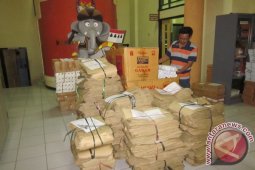 KPU Kabupaten Kediri Distribusikan Logistik Pilkada
