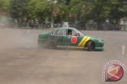 Pangdam V/Brawijaya Ketagihan Tumpangi Slalom Mobil