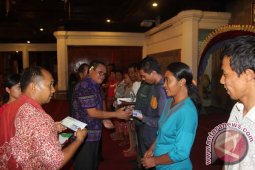 Ribuan Masyarakat Gianyar Peroleh KIS