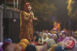 Warga Pinggiran Ucapkan Terima Kasih Kepada Risma-Whisnu