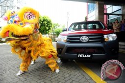 Launching All New Hilux Merah