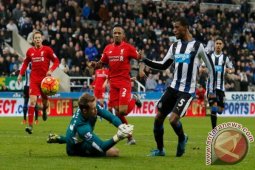 Liverpool Dikalahkan Newcastle 0-2