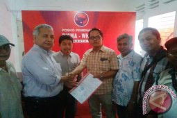 Pedagang Pasar Turi Surabaya Dukung Risma-Whisnu