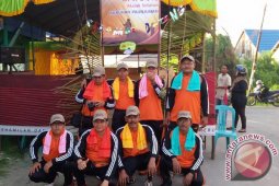 Warga Antusias Nyoblos Di TPS Bengkel Modifikasi
