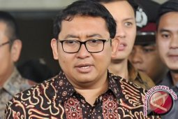 Fadli Zon sambangi Bareskrim hendak laporkan Ananda Sukarlan