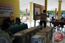 Puluhan PPK di Sumenep Rekapitulasi Perolehan Suara