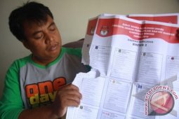 Polisi Amankan Perobek Kertas Suara