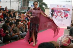 Dhoho Street Fashion