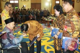 Gubernur: Kerja Cepat dan Disiplin