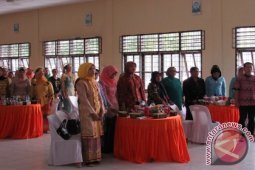Dharma Wanita Disdikpora Sambut Hari Ibu