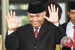 Presiden Saksikan Pimpinan KPK Ucapkan Sumpah Jabatan