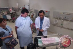 Bayi Kembar Siam Sidoarjo Meninggal Setelah Dioperasi