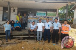 Adawiyah Mengolah Sirop Bakau Dari Kawasan Pesisir