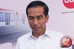 Jokowi Balik Bertanya Saat Ditanya Reshuffle