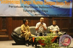 PWI Jatim Kritisi Fenomena Wartawan "Tambal Ban"