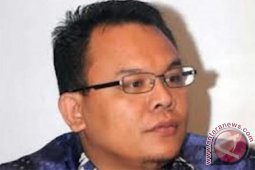 DPR: Usut terompet berlapis sampul Al Quran