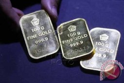 Harga Emas Turun Tertekan Penguatan Dolar AS