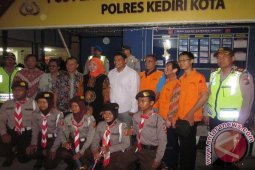 Dengan Personel Petugas Jaga