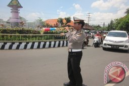 Polisi Kediri Gunakan Terompet Atur Lalu Lintas