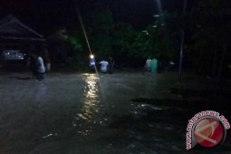 BPBD Bojonegoro Bersihkan Lokasi Banjir Bandang
