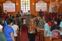 Bupati Tinjau Sejumlah Gereja di Malam Tahun Baru