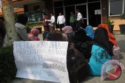 Fkh Bantu Pohon Buah Untuk Masjid Raya
