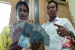 Tim Gabungan Ringkus Pengedar Uang Palsu - (d)