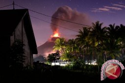 Kualitas udara masih berbahaya setelah letusan Soputan
