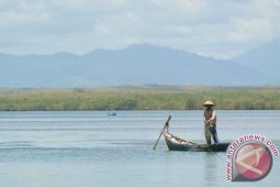 80 Nelayan Sumenep Terima Bantuan "M-Fish"