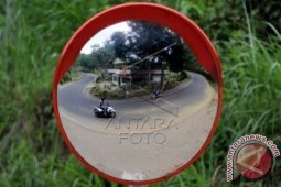 Dishubkomintel Aceh bersihkan cermin jalan