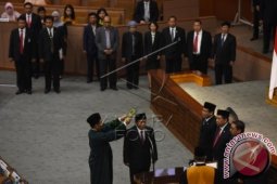 Pelantikan Ketua DPR