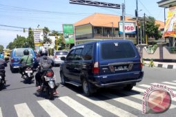 Pelat Merah Diganti Hitam