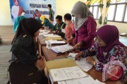 Bupati Wawancarai Langsung Pelamar PLKB