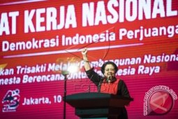 Megawati Bergoyang Nyanyikan "One For All, All For One"