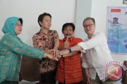 Kitakyushu Bantu Surabaya Mesin Penjernih Air