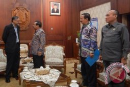 Menerima Dubes Inggris