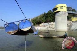 UPT Bengawan Solo Alirkan Air Waduk Pacal