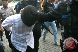 Densus tangkap 5 tersangka teroris jaringan JI Jawa Timur