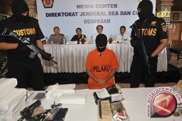 Denpasar Customs Officials Confiscate Methamphetamine In Postal Parcels