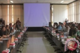 Komisi I: Hormati Proses Hukum