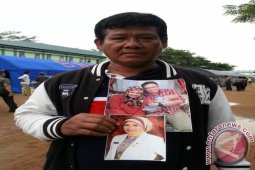 Ayah Mencari Anak Diduga Bergabung Gafatar