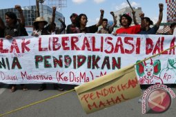 TOLAK LIBERALISASI PENDIDIKAN