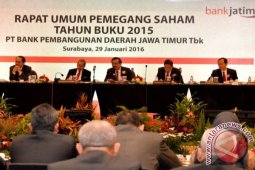 Gubernur Sarankan Bank Jatim Perhatikan Program Sosial
